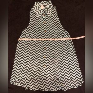 Halter-style sleeveless blouse